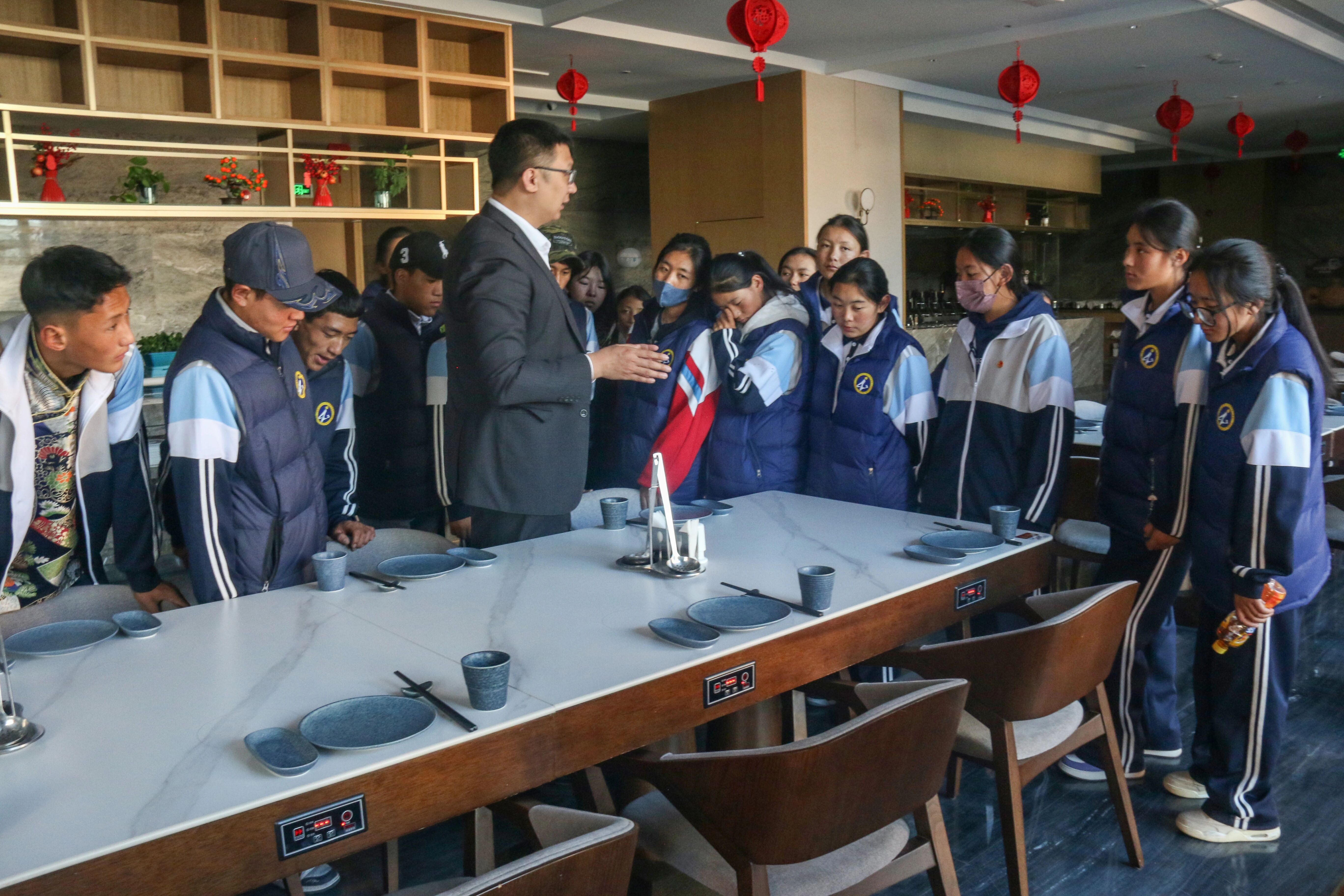 1761894007967935.jpg 6.jpg