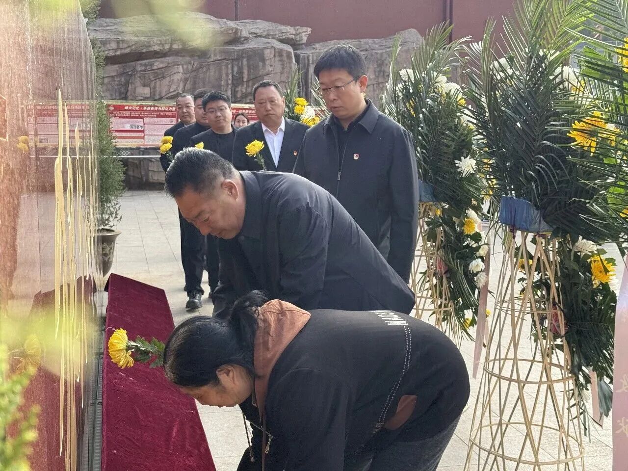 1775695915503067.jpg 3.jpg